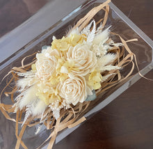 Load image into Gallery viewer, Wrist Corsage