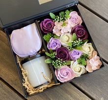 Load image into Gallery viewer, Soap flowers. Soap flowers delivered Sutherland Shire. Soap flowers delivered Sydney. Gift made from soap. Soap gift boxes. gift boxes delivered Sutherland Shire. Gift boxes delivered Sydney.
